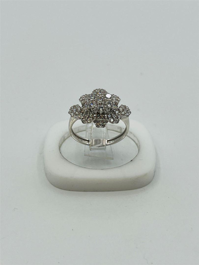 انگشتر طلا 18عیار نگین دار سفید142613