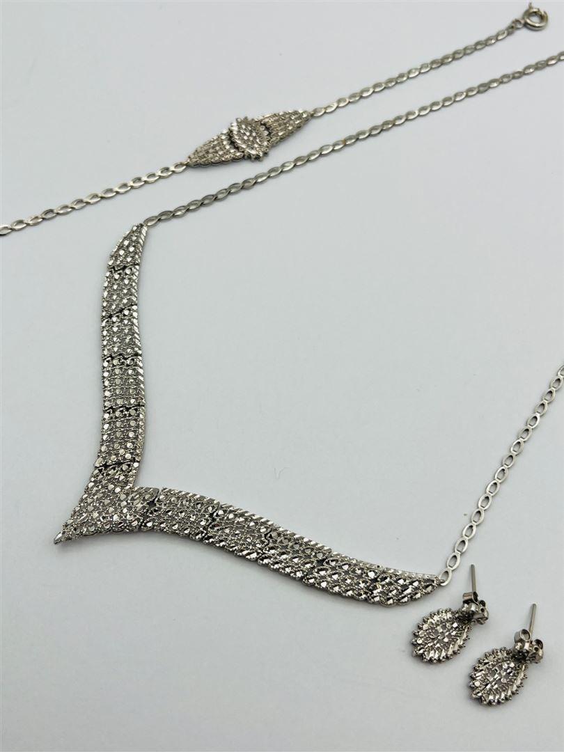 سرویس طلا 18عیار تراش سفید