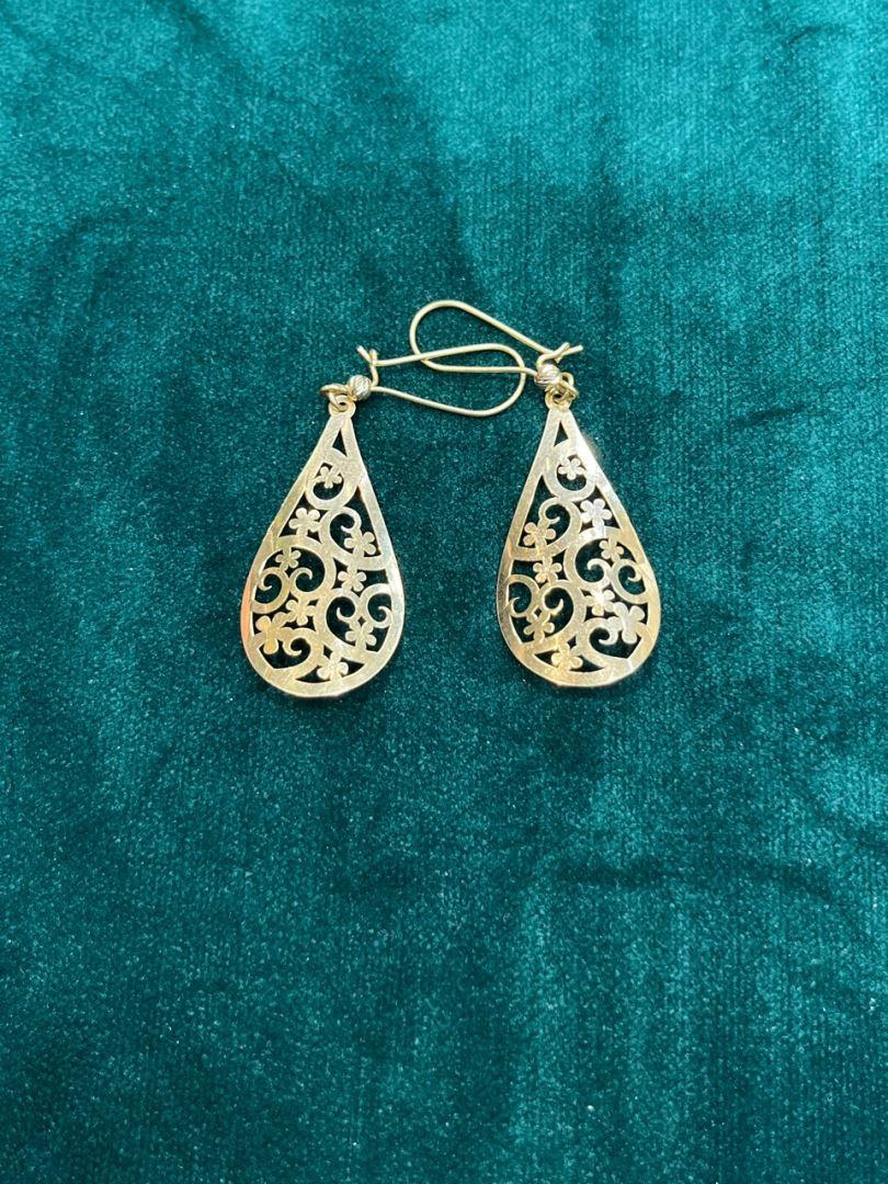 گوشواره لیزری