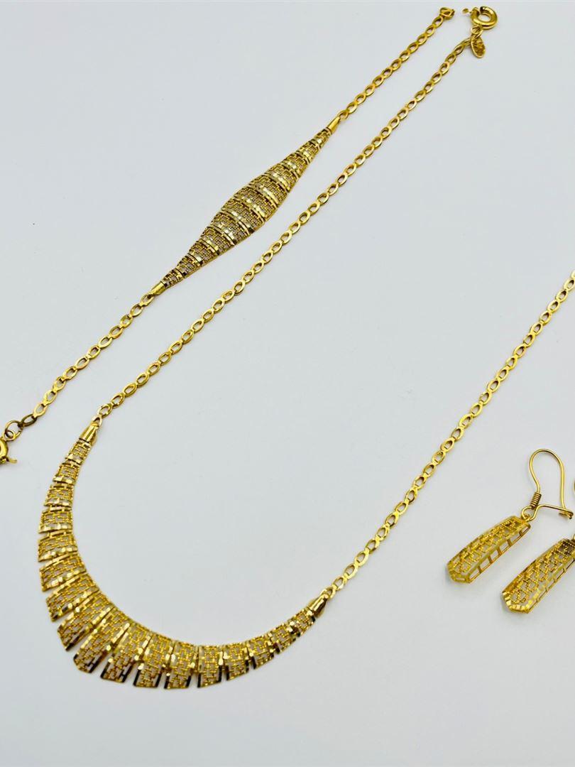 گوشواره طلا 18 عیار تراش ورساچه 135432
