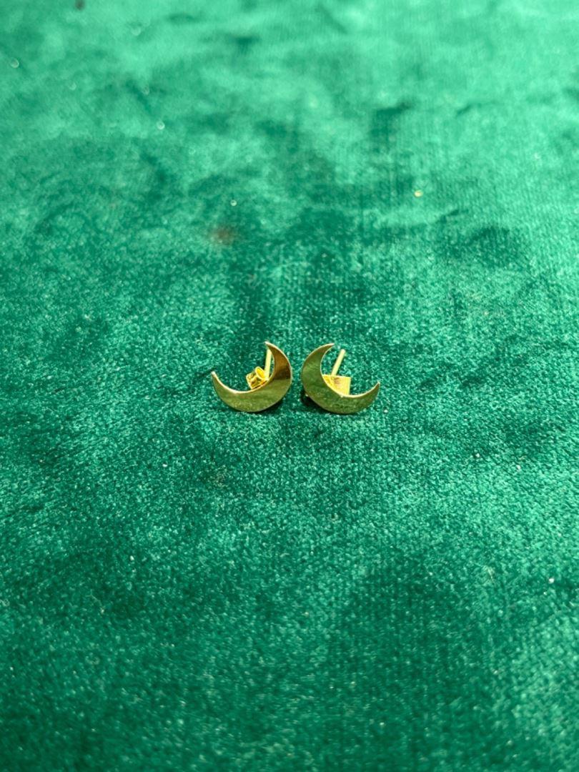 گوشواره ماه