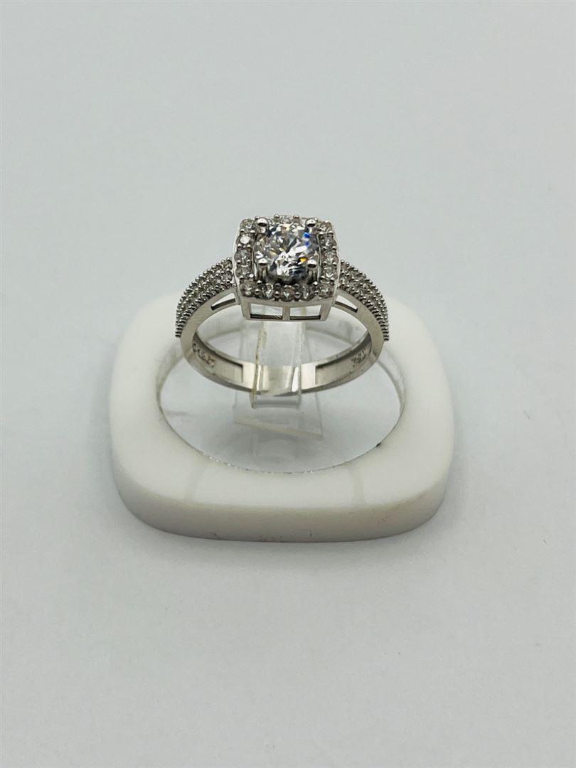 انگشتر طلا 18عیار نگین دار سفید141457