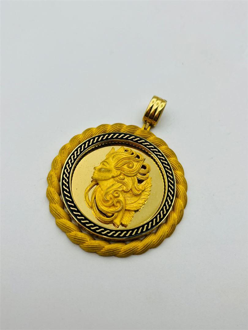 آویز پلاک طلا 18عیار ورساچه138431