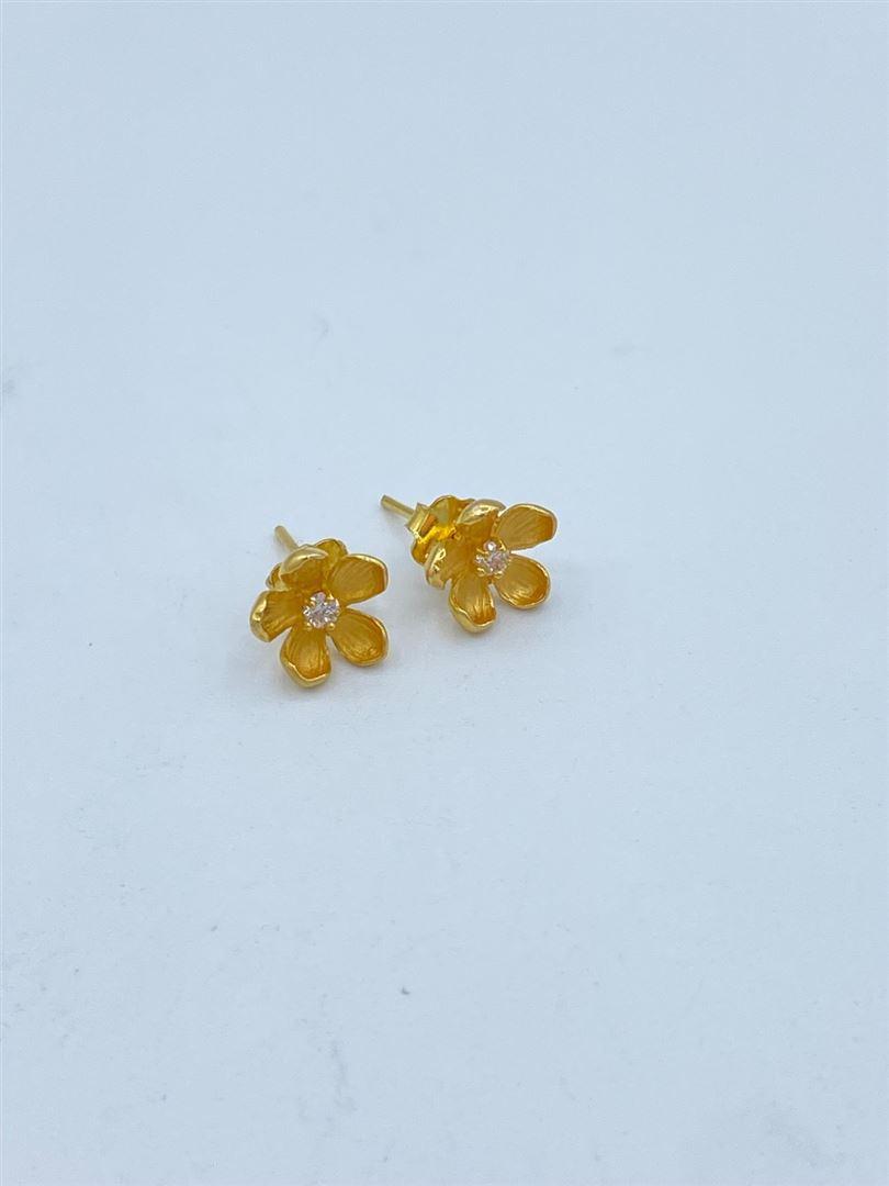 گوشواره گل طلای 18 عیار128800