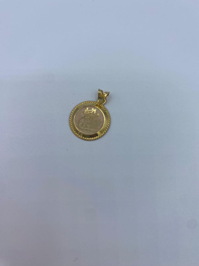 آویز ونیکاد گرد طلای 18 عیار126084