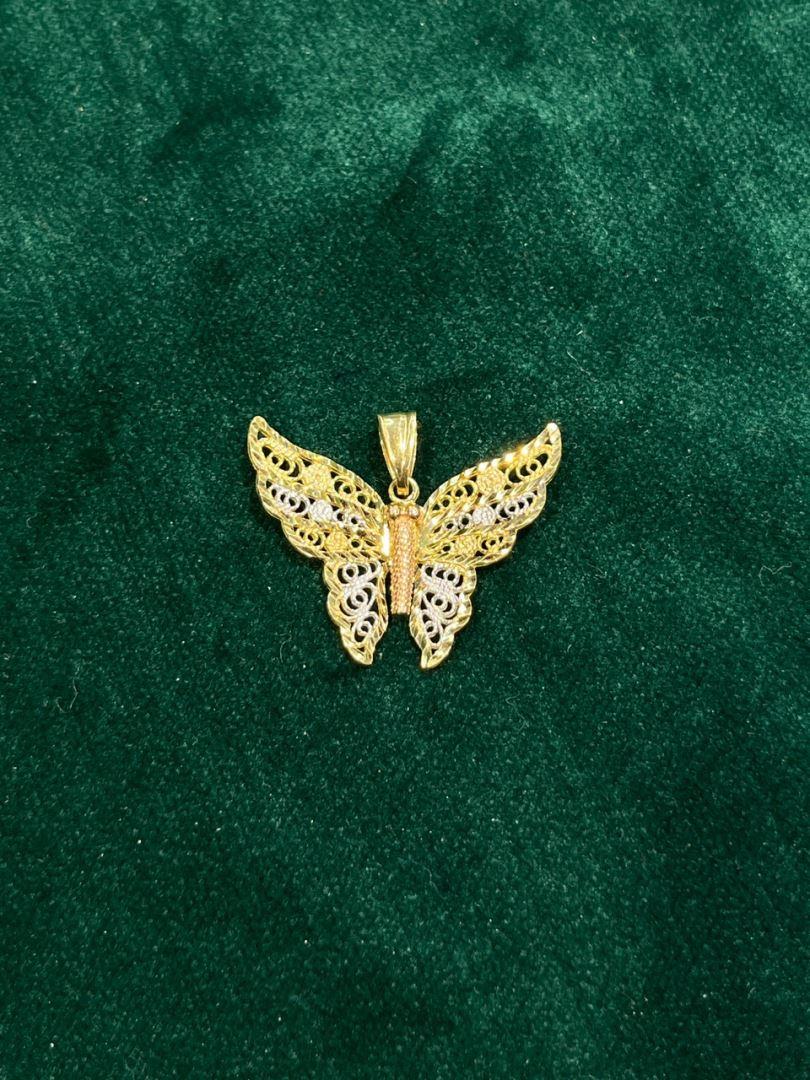 آویز پروانه