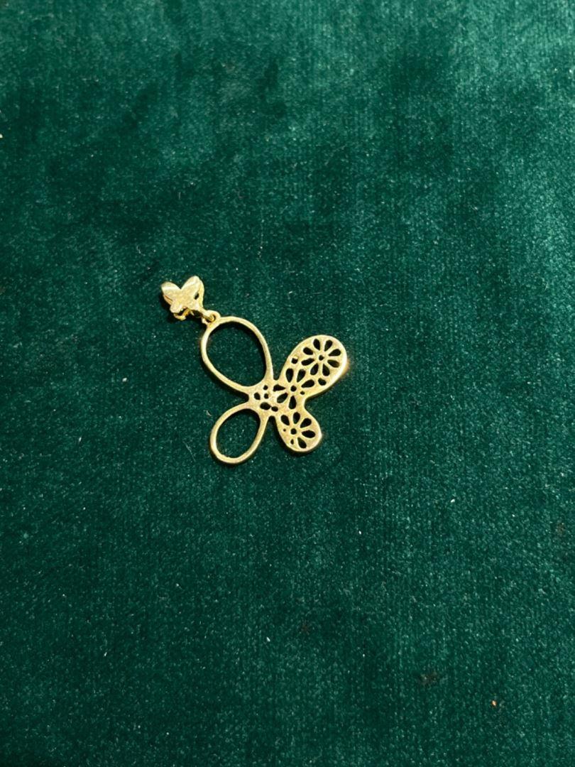 آویز پروانه