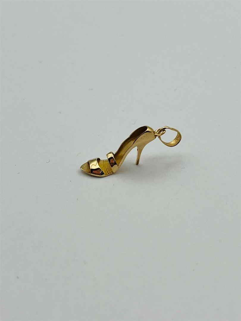 آویز پلاک طلا 18عیار کفش