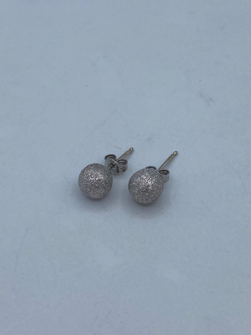 گوشواره گوی تراشدار سفیدطلا 18 عیار125476