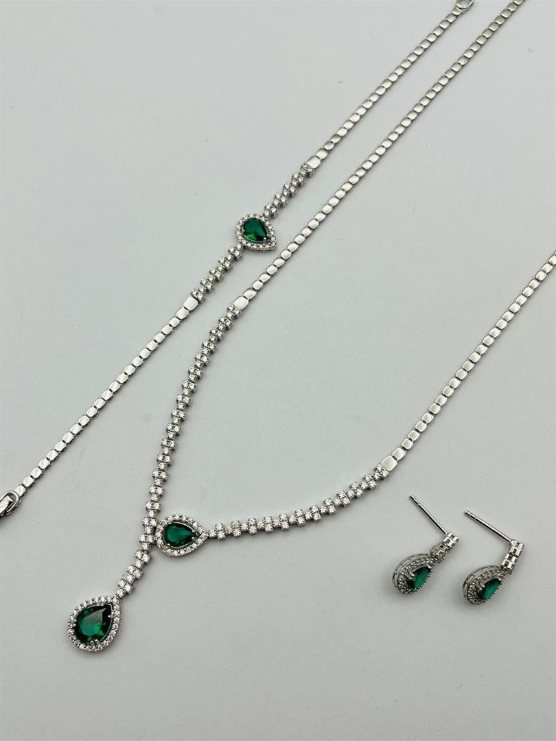 سرویس طلا 18عیار اشکی نگین دار سفید