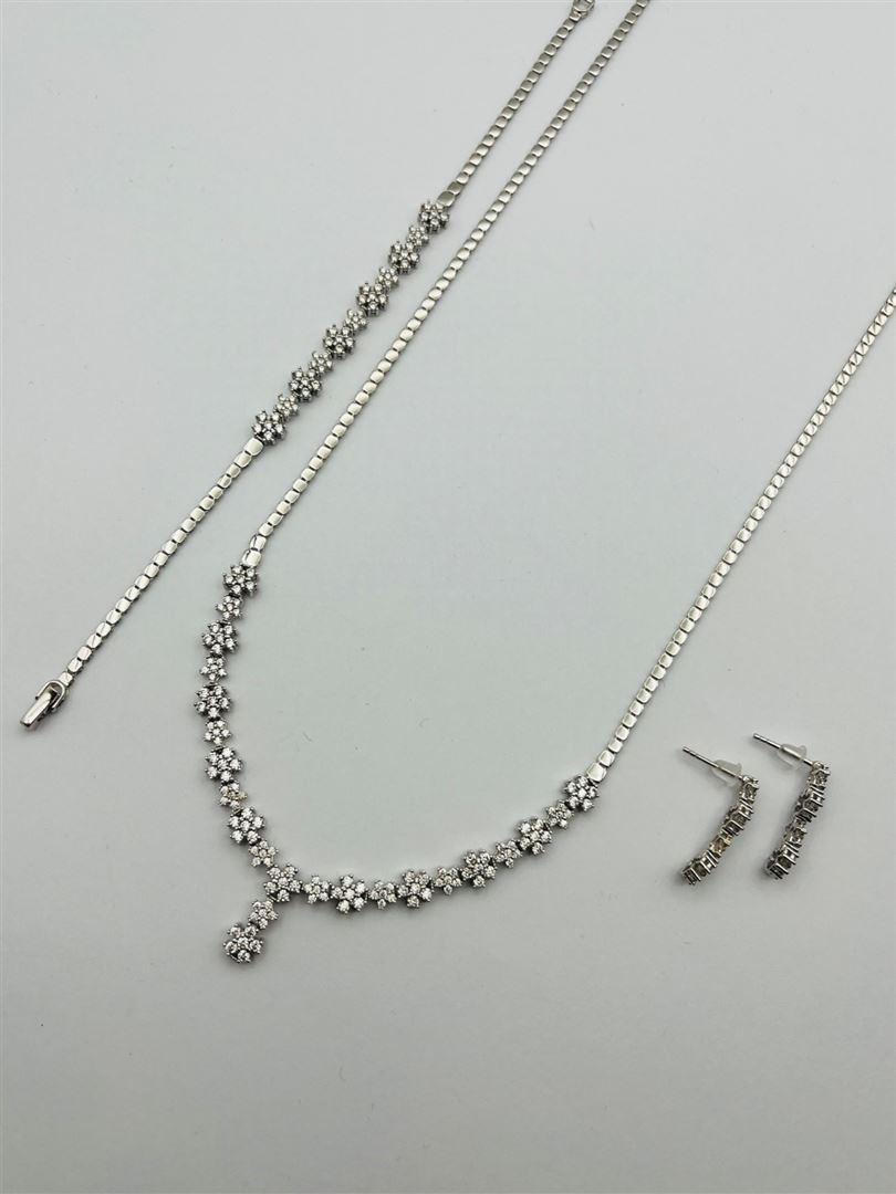 سرویس طلا 18عیار فلاور سفید