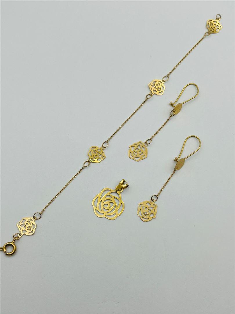 سرویس طلا 18عیار گل