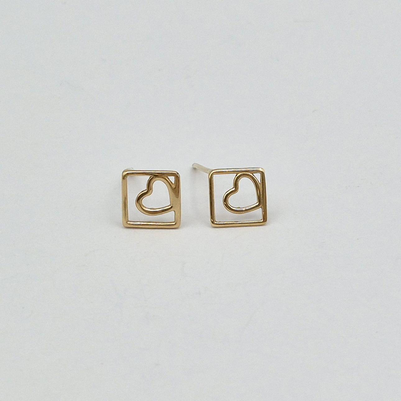 گوشواره میخی قلب – 5095