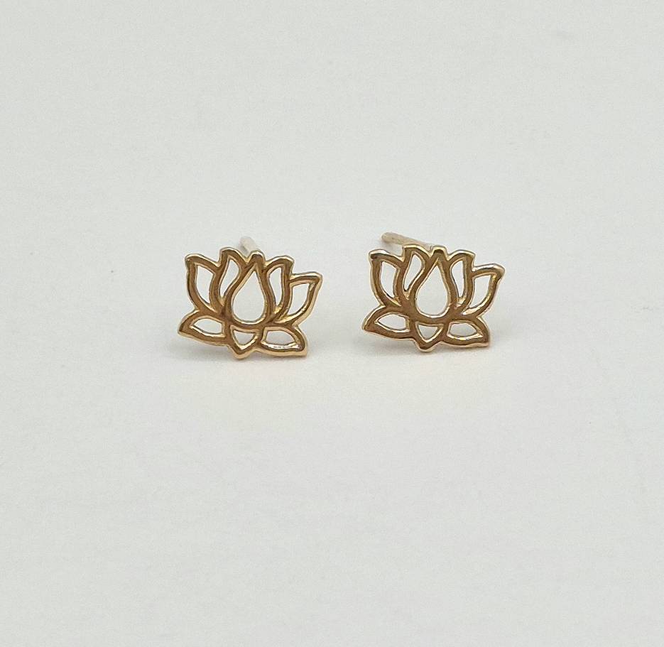 گوشواره میخی گل – 5150